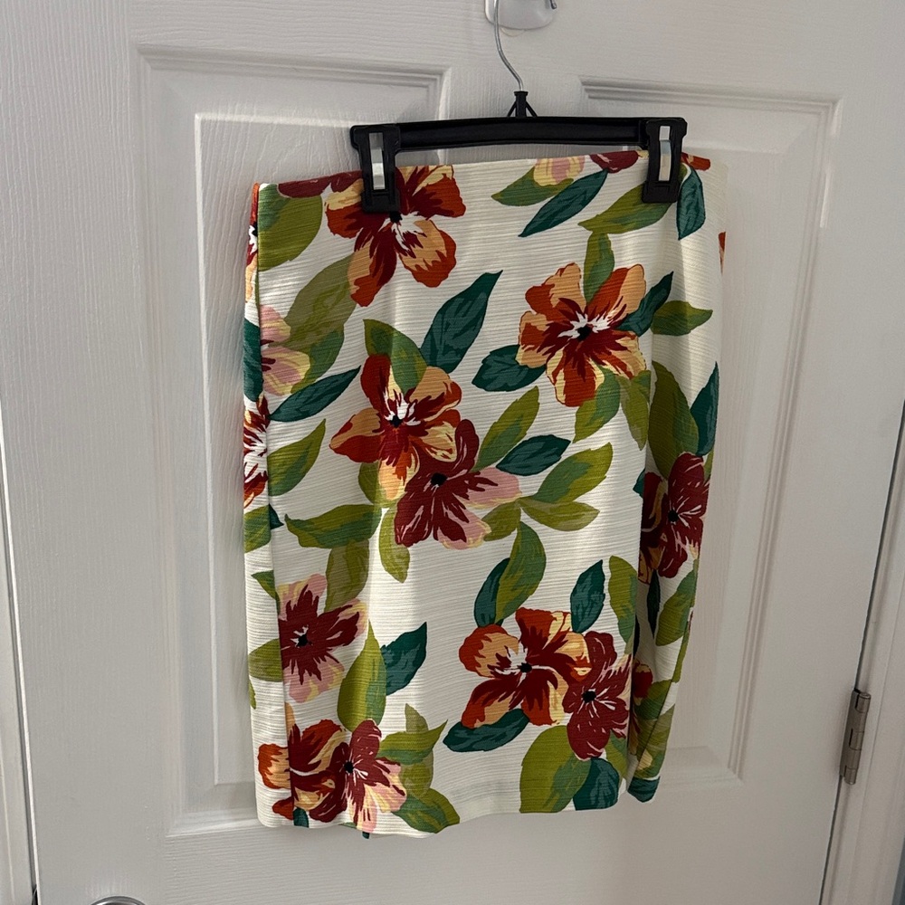 Ann Taylor Floral Pencil Skirt - Red, Green, Cream